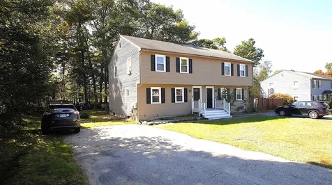 13L Tigertail Circle Derry NH 03038