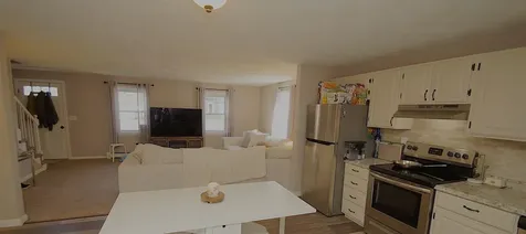 13L Tigertail Circle Derry NH 03038