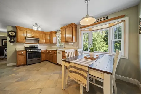 92 Gillis Street Nashua NH 03060