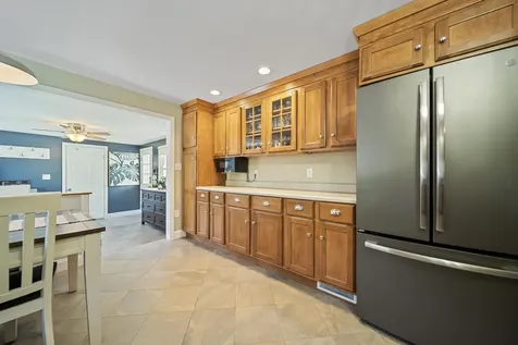 92 Gillis Street Nashua NH 03060
