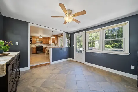 92 Gillis Street Nashua NH 03060