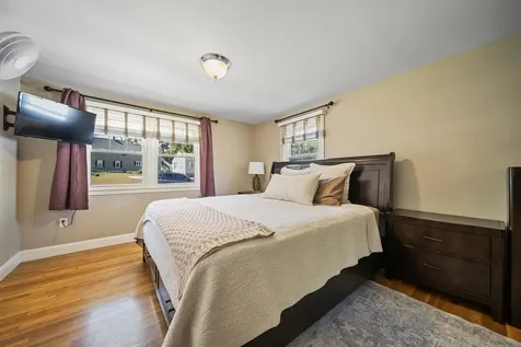 92 Gillis Street Nashua NH 03060