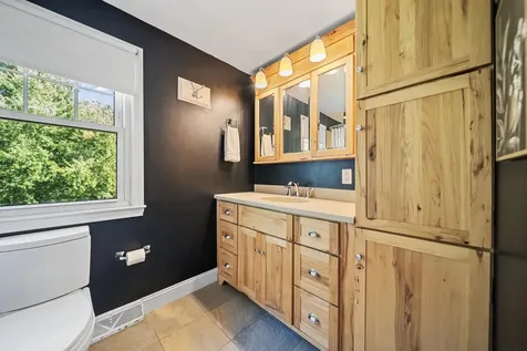 92 Gillis Street Nashua NH 03060