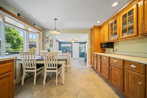 92 Gillis Street Nashua NH 03060
