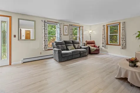 17 Centennial Drive Webster NH 03303