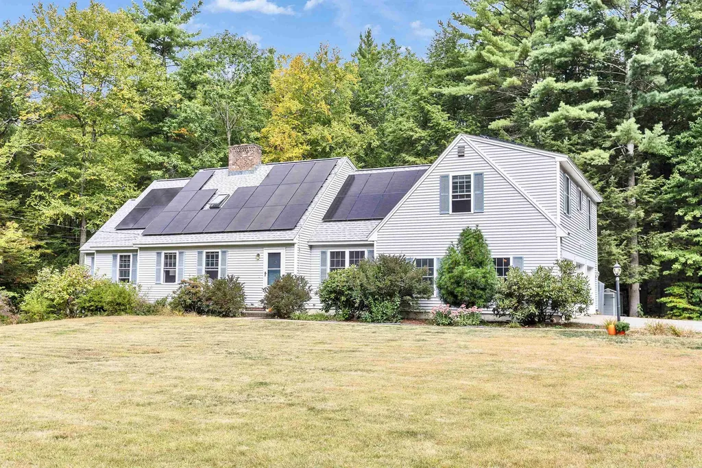9 Burnham Drive New Boston NH 03070
