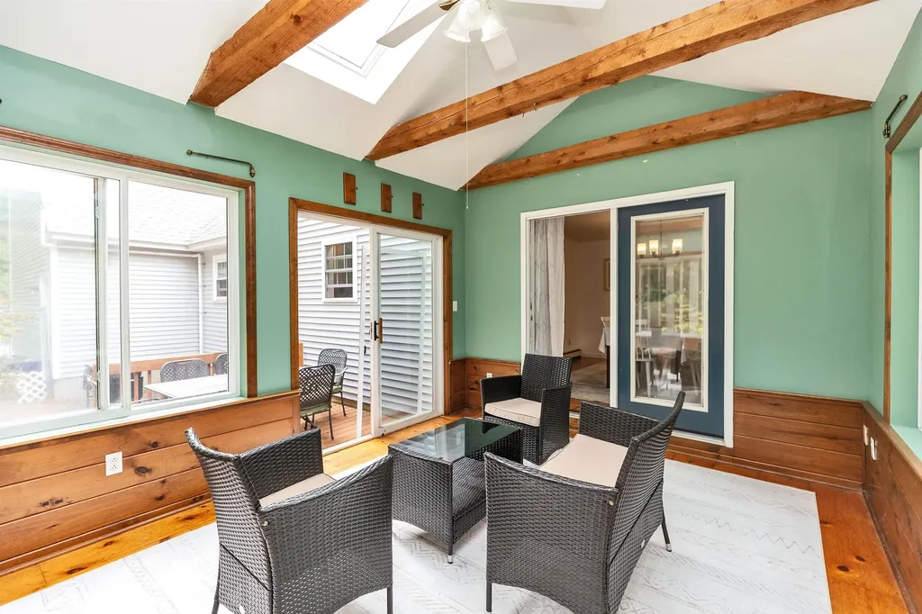 9 Burnham Drive New Boston NH 03070