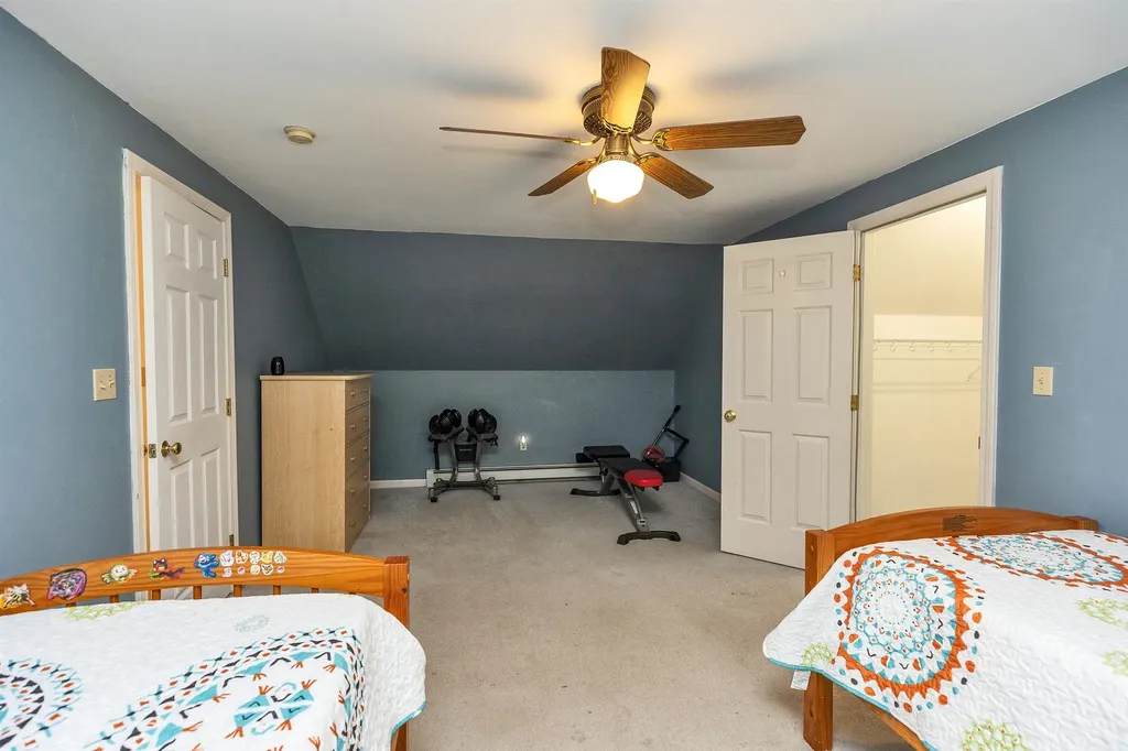 9 Burnham Drive New Boston NH 03070