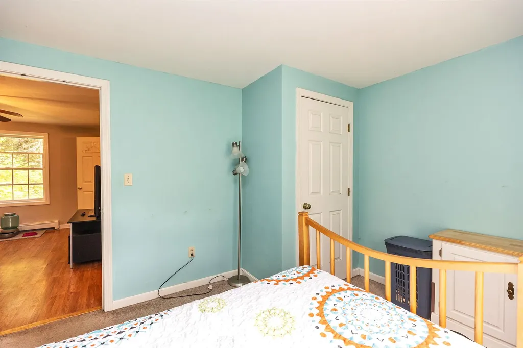 9 Burnham Drive New Boston NH 03070