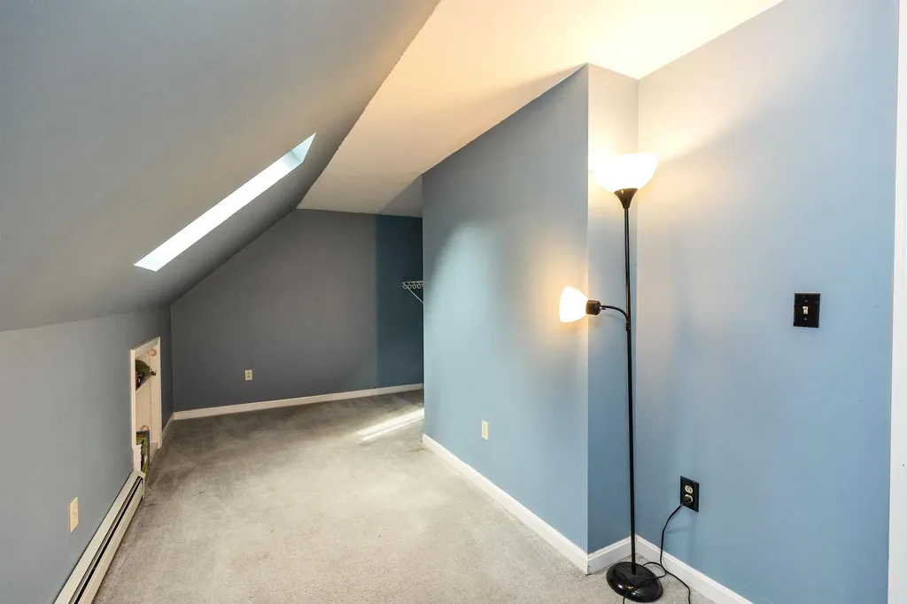 9 Burnham Drive New Boston NH 03070