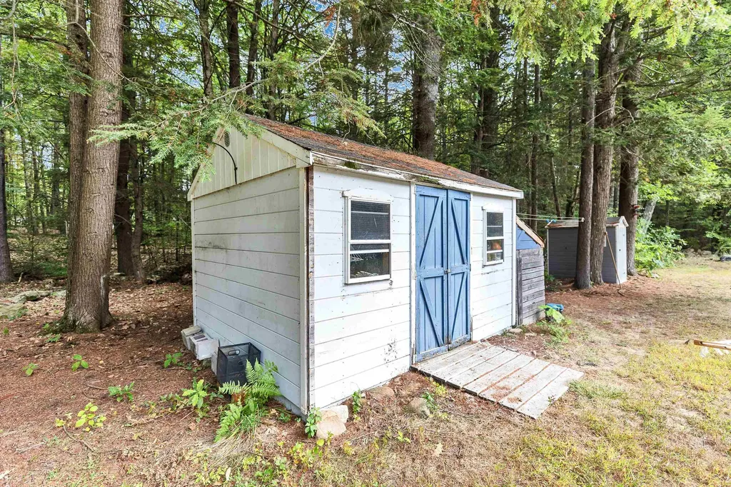 9 Burnham Drive New Boston NH 03070