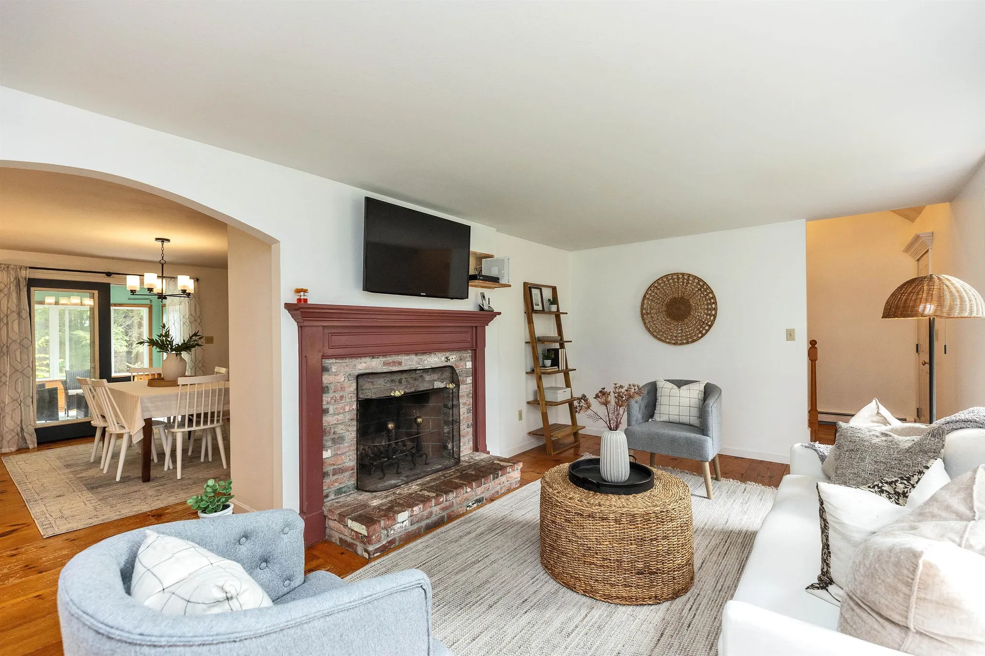 9 Burnham Drive New Boston NH 03070