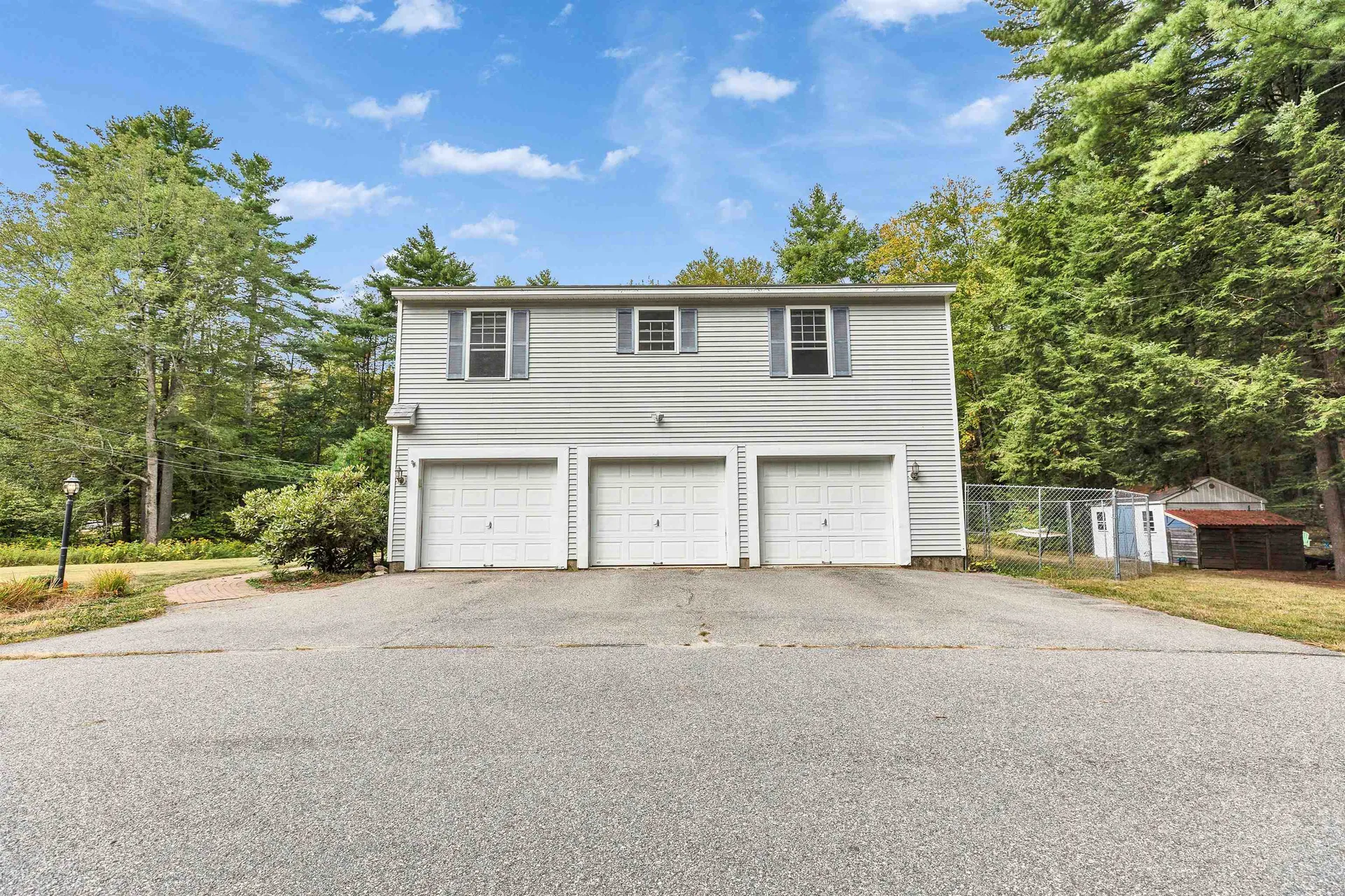 9 Burnham Drive New Boston NH 03070