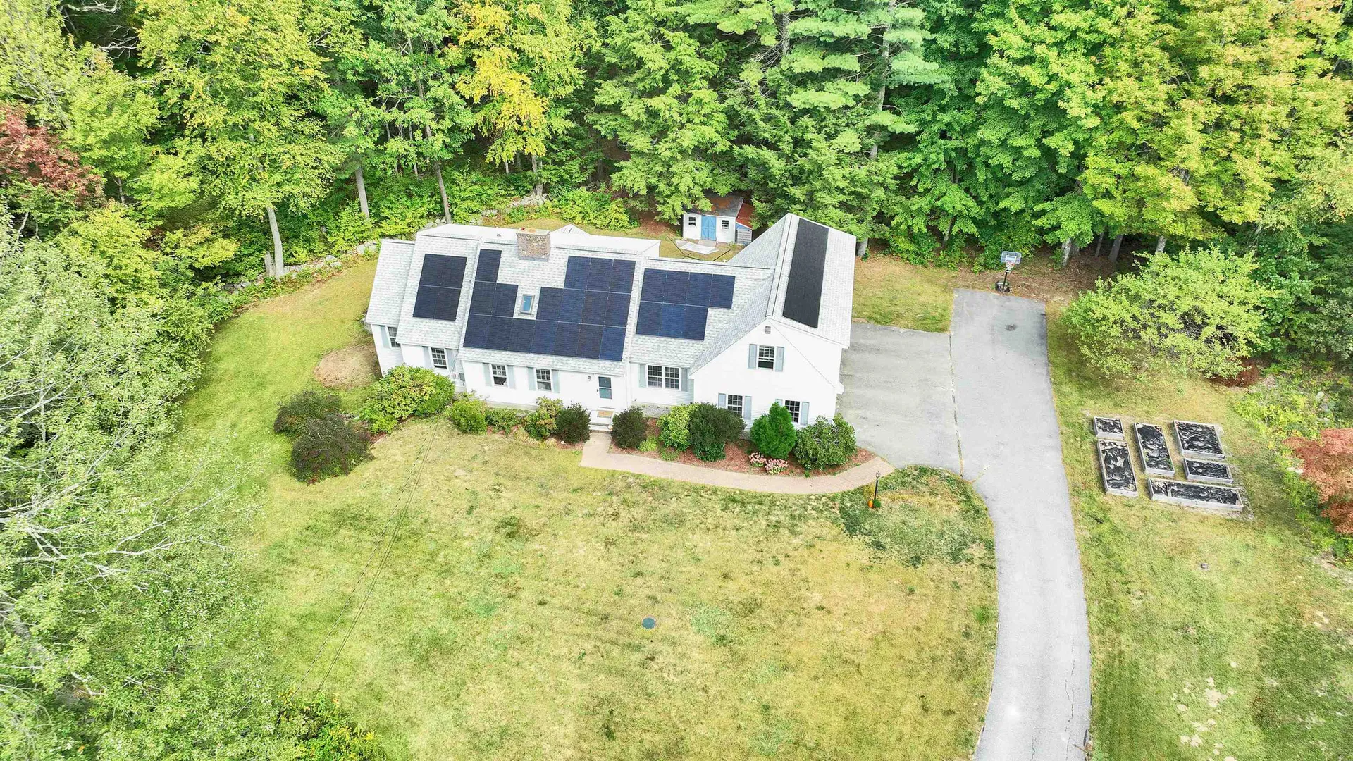 9 Burnham Drive New Boston NH 03070