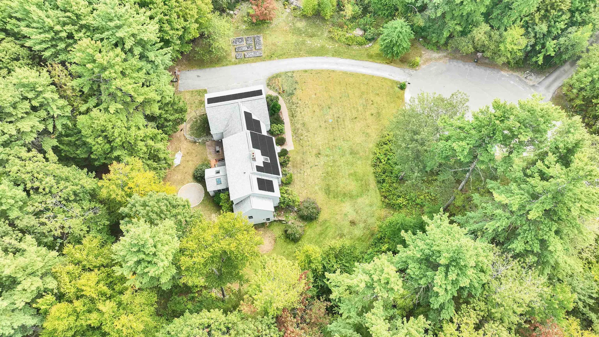 9 Burnham Drive New Boston NH 03070