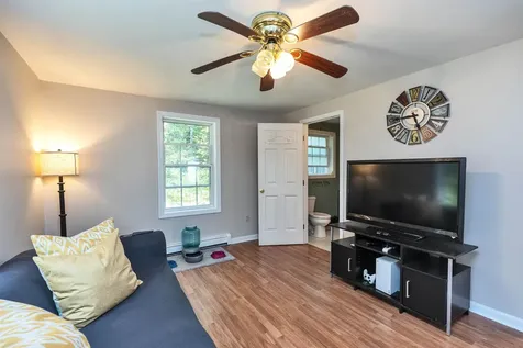 9 Burnham Drive New Boston NH 03070