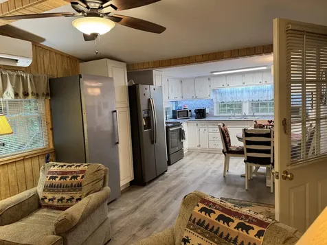 17 Amidon Lane Tamworth NH 03886