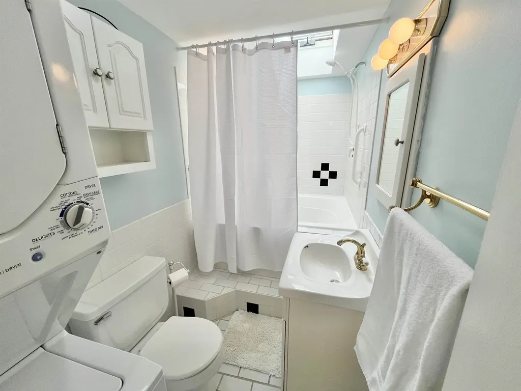 1497 Ocean Boulevard Rye NH 03870