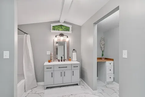 19 Greenbriar Lane Colchester VT 05446