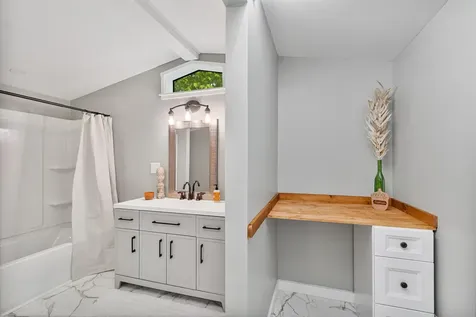 19 Greenbriar Lane Colchester VT 05446