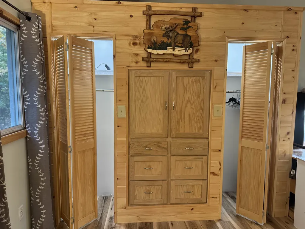 17 Amidon Lane Tamworth NH 03886