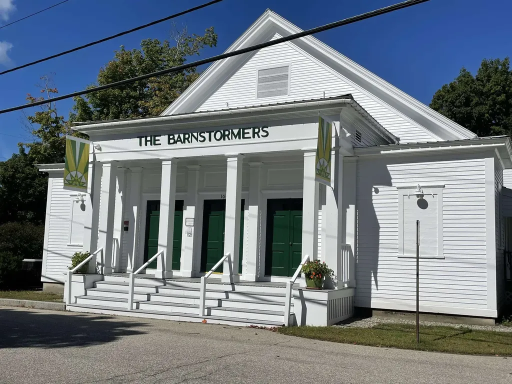 17 Amidon Lane Tamworth NH 03886