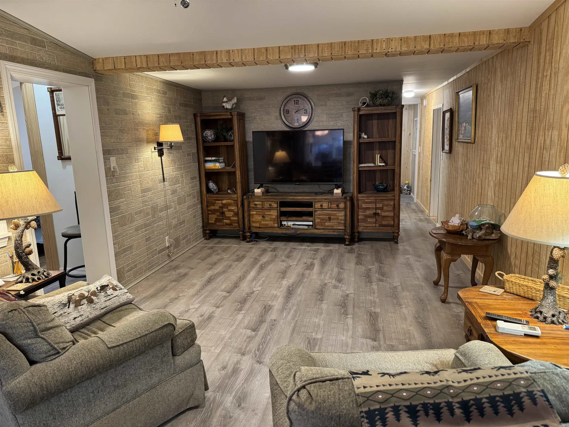 17 Amidon Lane Tamworth NH 03886