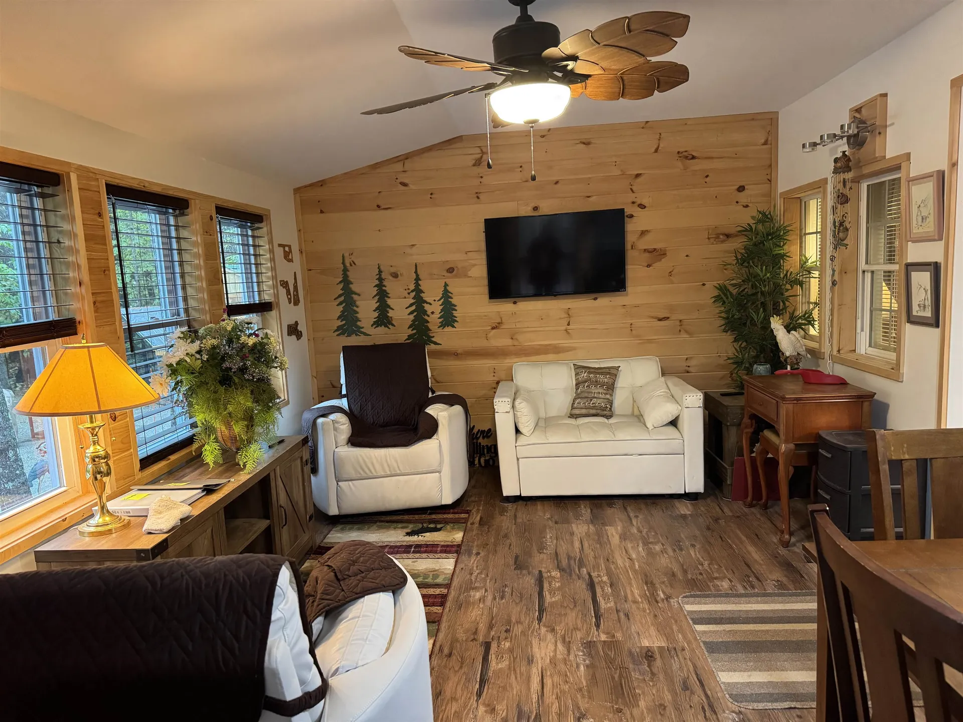 17 Amidon Lane Tamworth NH 03886