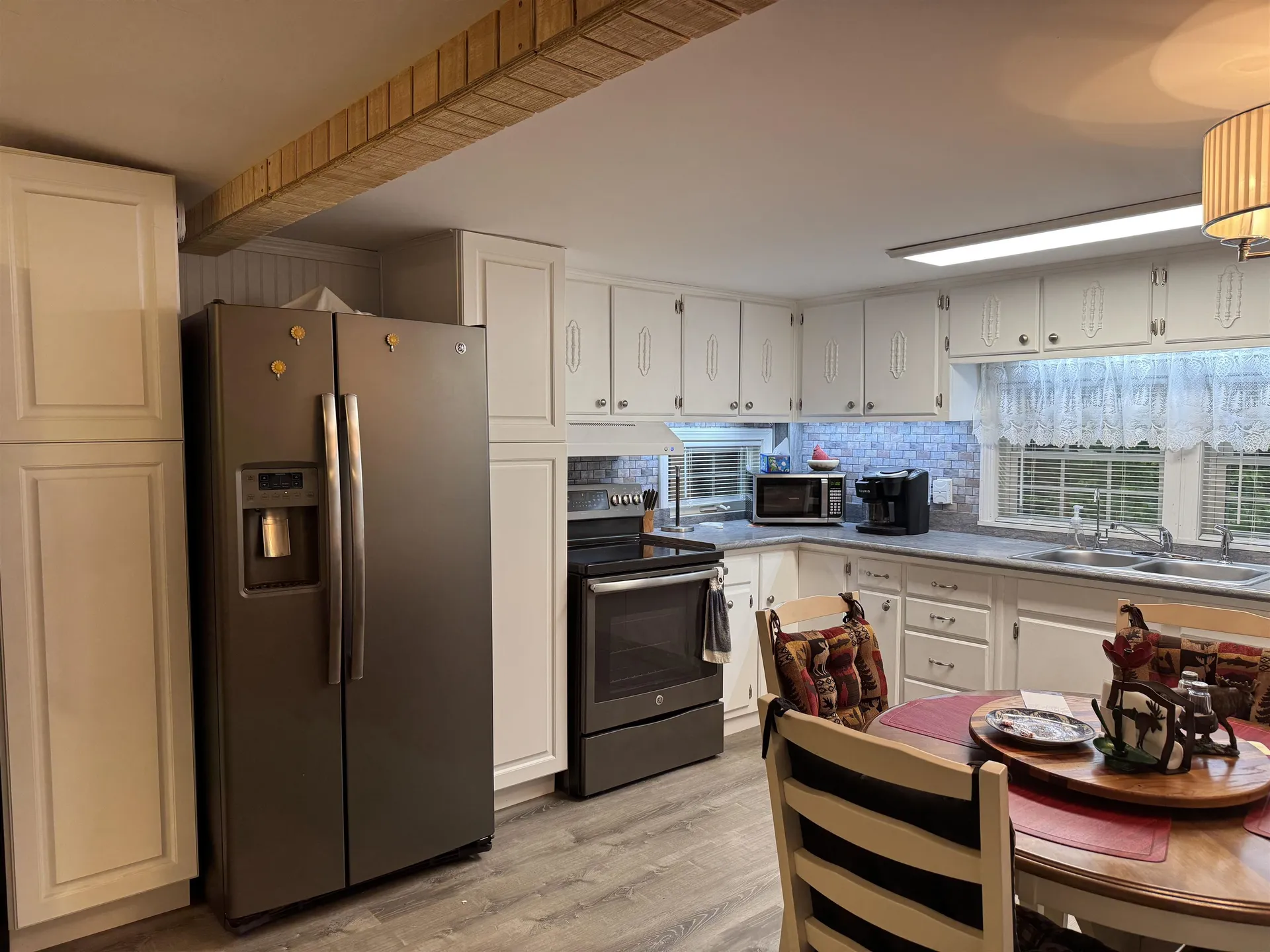 17 Amidon Lane Tamworth NH 03886