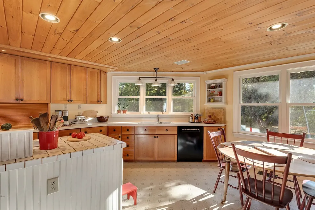 61 Richardson Road Berlin VT 05465