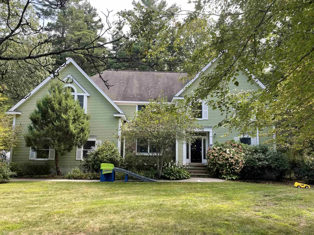 17 Fieldstone Circle Hampton NH 03842