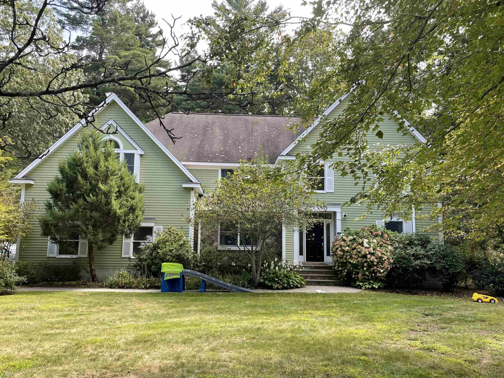 17 Fieldstone Circle Hampton NH 03842