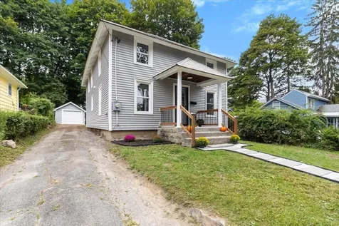 103 Norton Street Bennington VT 05201