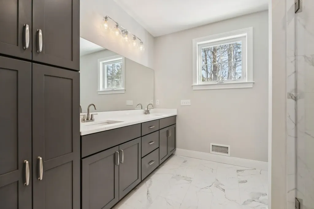 7 Washburn Farm Lane Kittery ME 03905