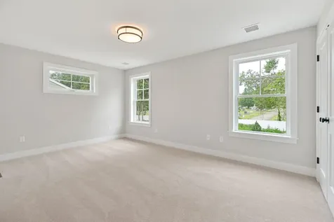 7 Washburn Farm Lane Kittery ME 03905