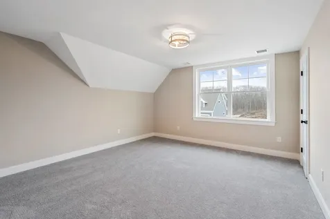 7 Washburn Farm Lane Kittery ME 03905