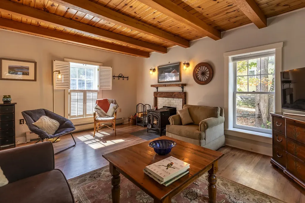 11 1/2 Church Street Woodstock VT 05091