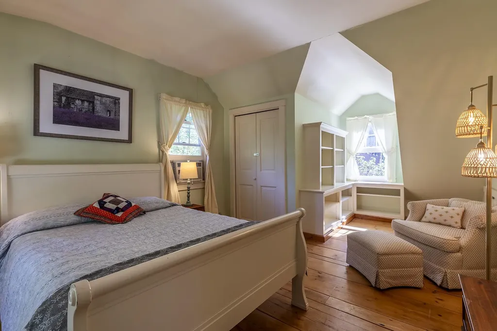 11 1/2 Church Street Woodstock VT 05091