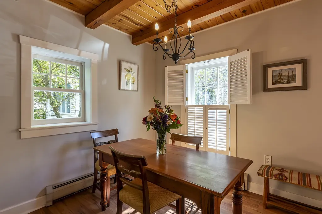 11 1/2 Church Street Woodstock VT 05091