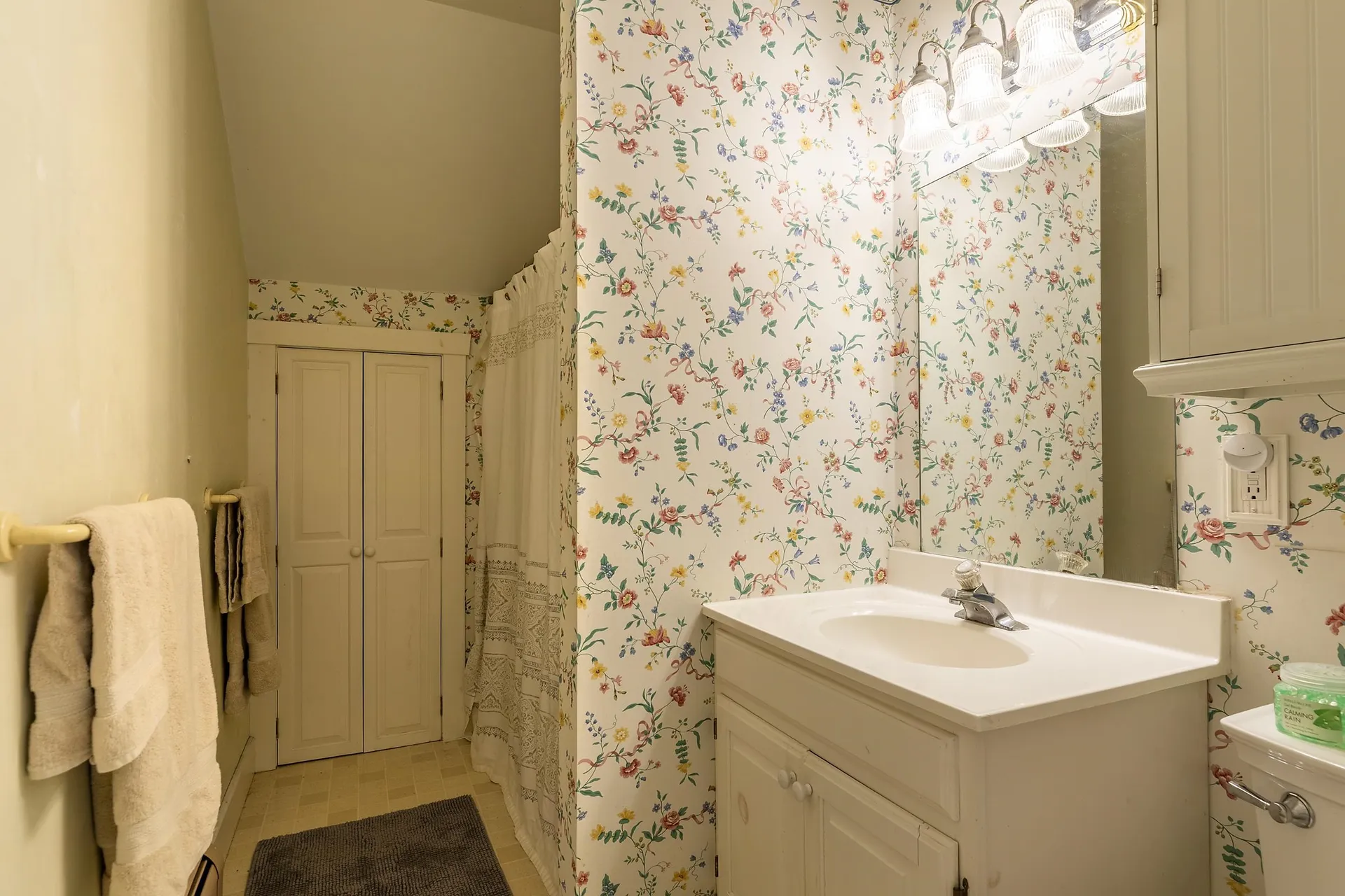 11 1/2 Church Street Woodstock VT 05091