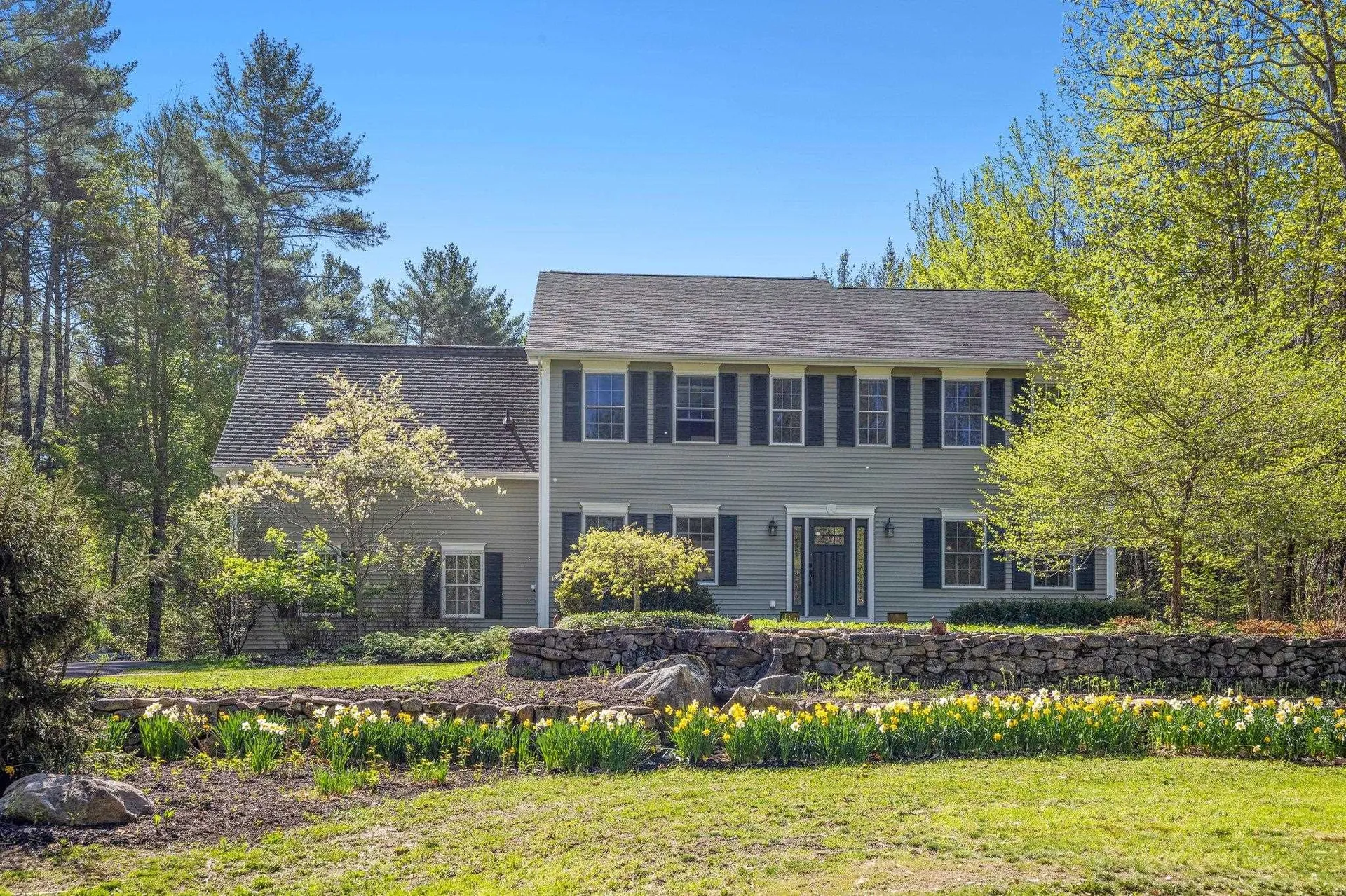 17 Federal Corner Road Tuftonboro NH 03816