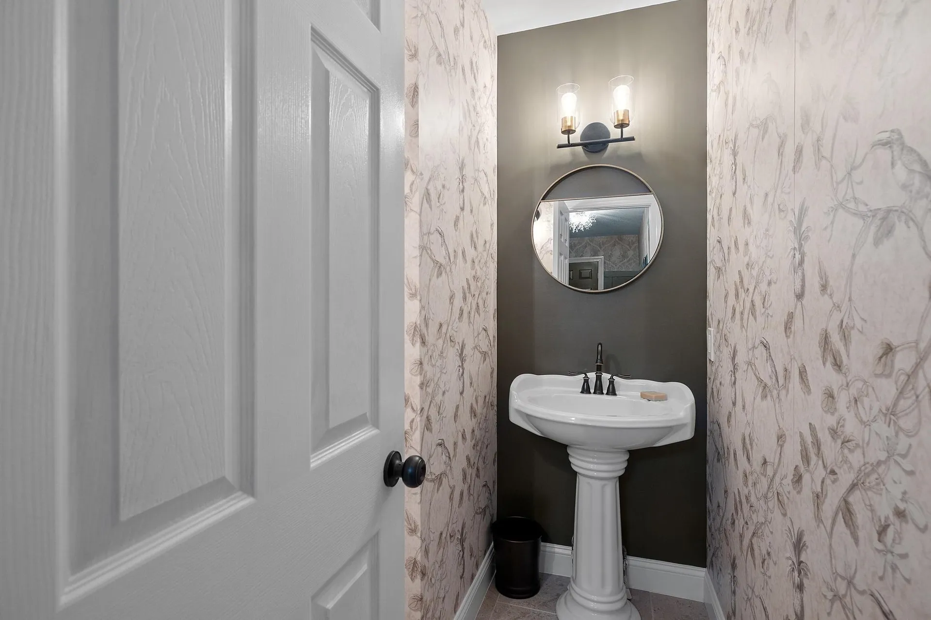 17 Federal Corner Road Tuftonboro NH 03816