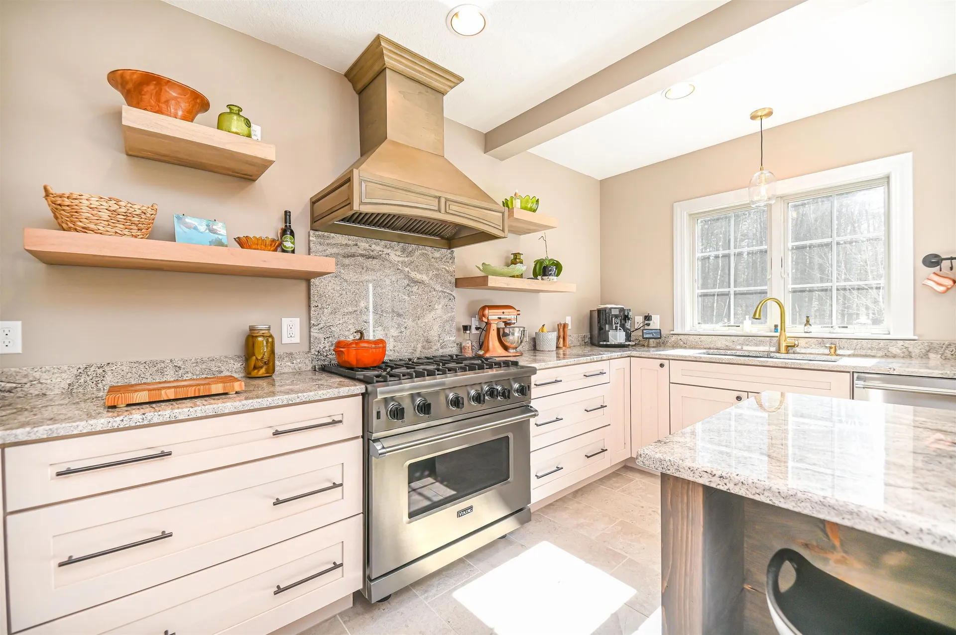 17 Federal Corner Road Tuftonboro NH 03816