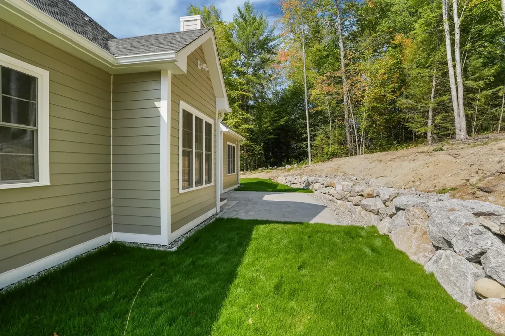 15 Rising Ridge Road Campton NH 03223