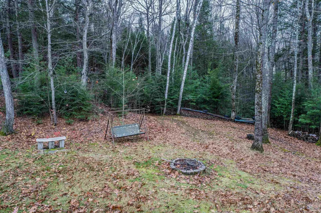 9 Round Robin Loop Fremont NH 03044