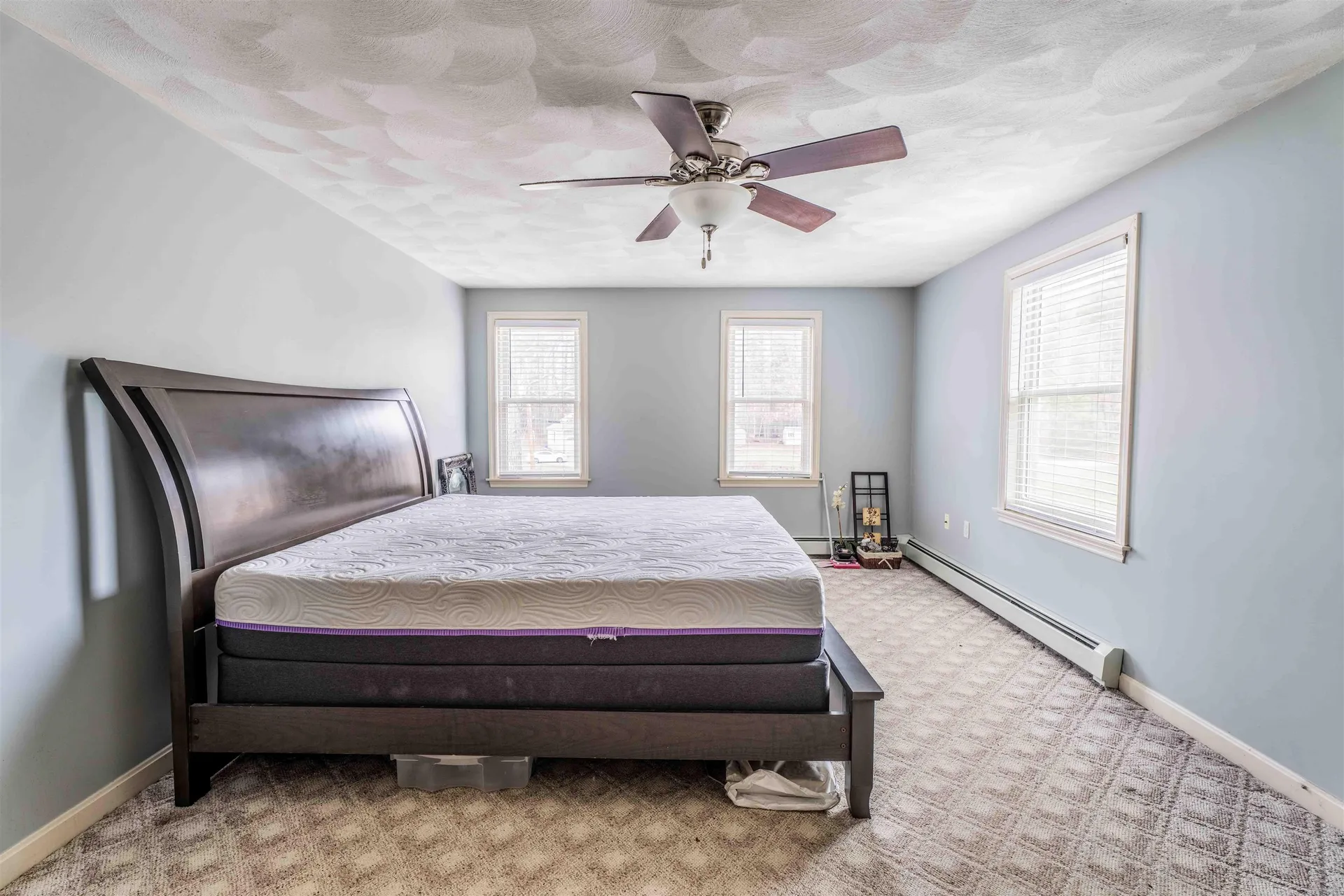 9 Round Robin Loop Fremont NH 03044