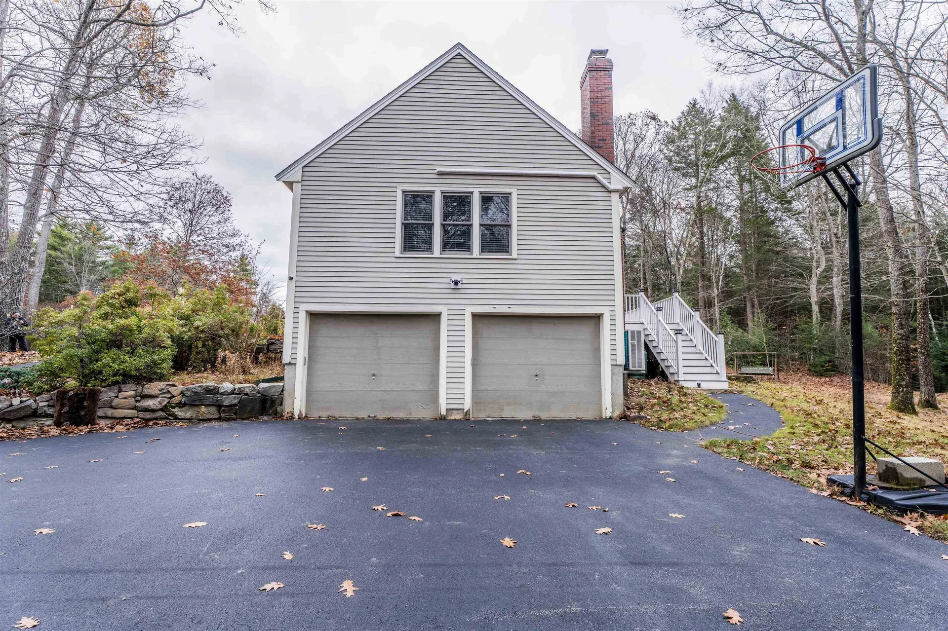 9 Round Robin Loop Fremont NH 03044