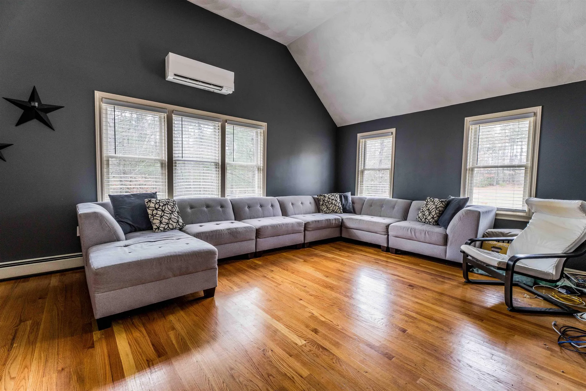 9 Round Robin Loop Fremont NH 03044