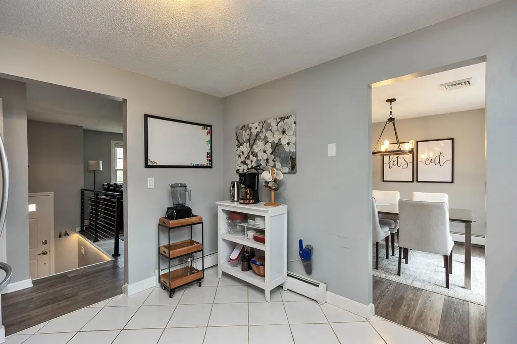 541 Pickering Street Manchester NH 03104