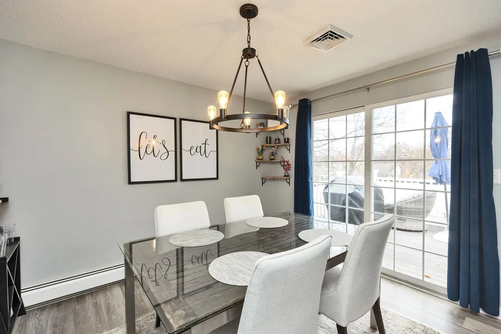 541 Pickering Street Manchester NH 03104